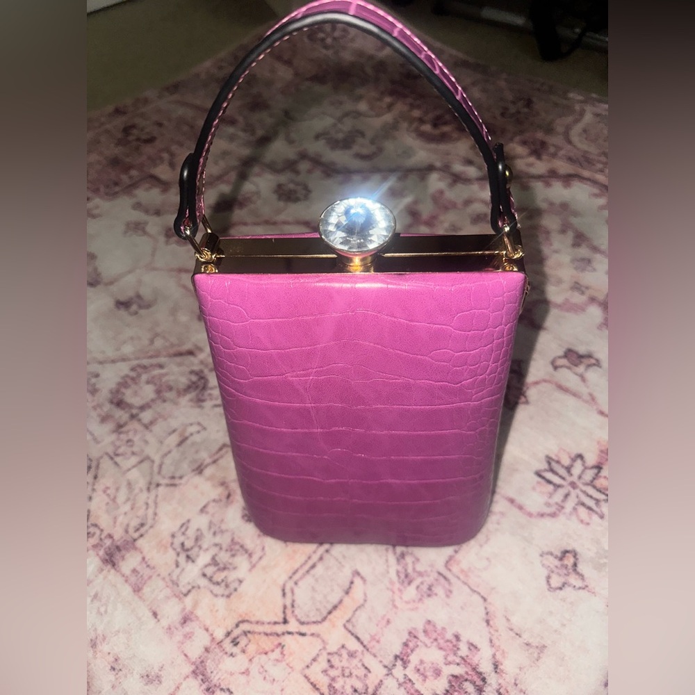 Top handle crossbody large crystal retro style kiss lock clasp closure handbag